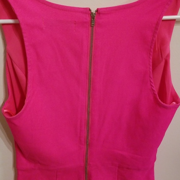SOLD! pink bodycon mini dress w plunge necklineNWT - Picture 5 of 7
